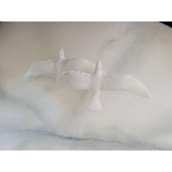 Vintage Bone China Seagulls in Flight Sculpture - Picture 2 of 5